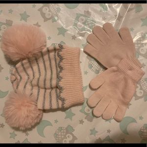 Hat and gloves